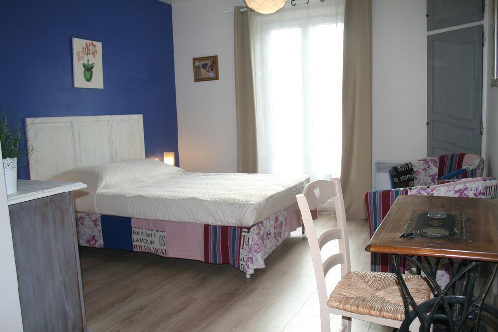 Chambres D'Hotes Le Puid De Gauthier Saturargues Habitación foto